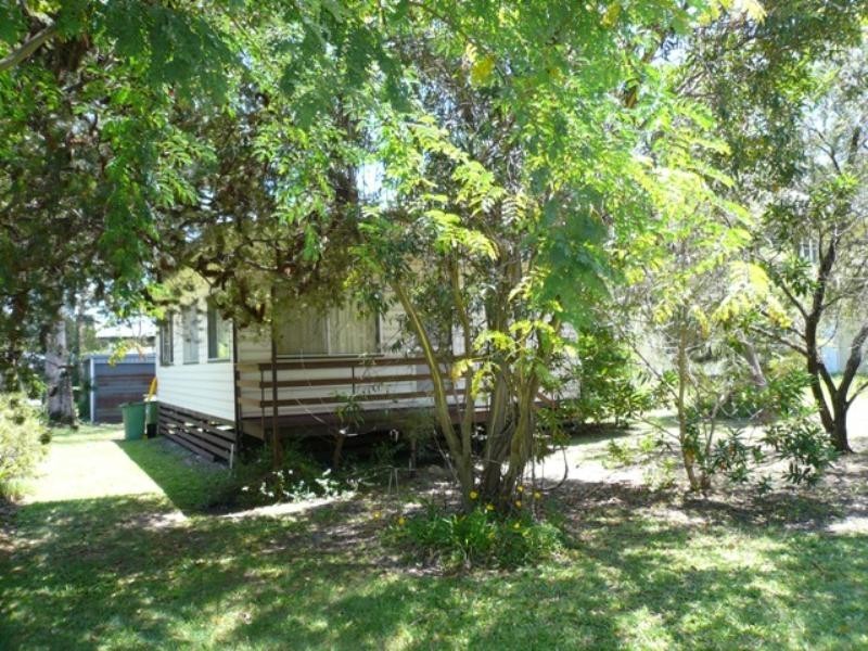 9 Dalpura Street, Macleay Island QLD 4184