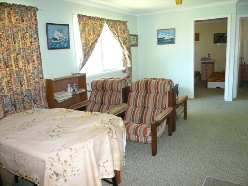 9 Dalpura Street, Macleay Island QLD 4184