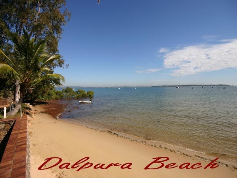 9 Dalpura Street, Macleay Island QLD 4184