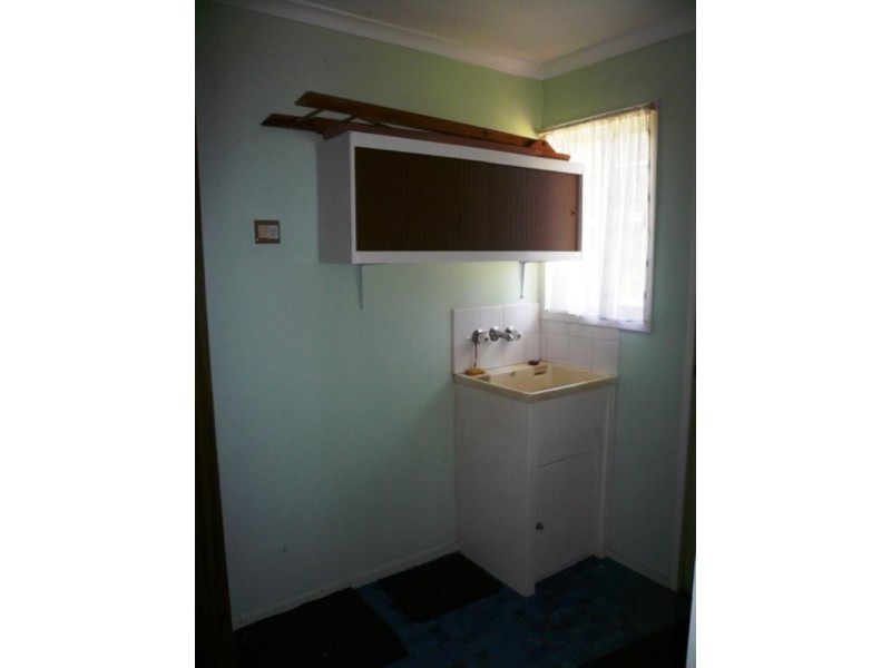 9 Dalpura Street, Macleay Island QLD 4184