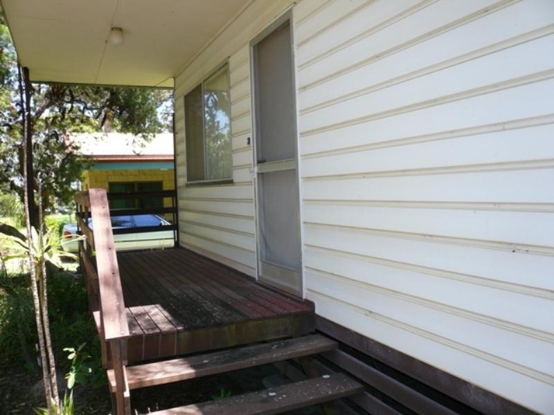 9 Dalpura Street, Macleay Island QLD 4184