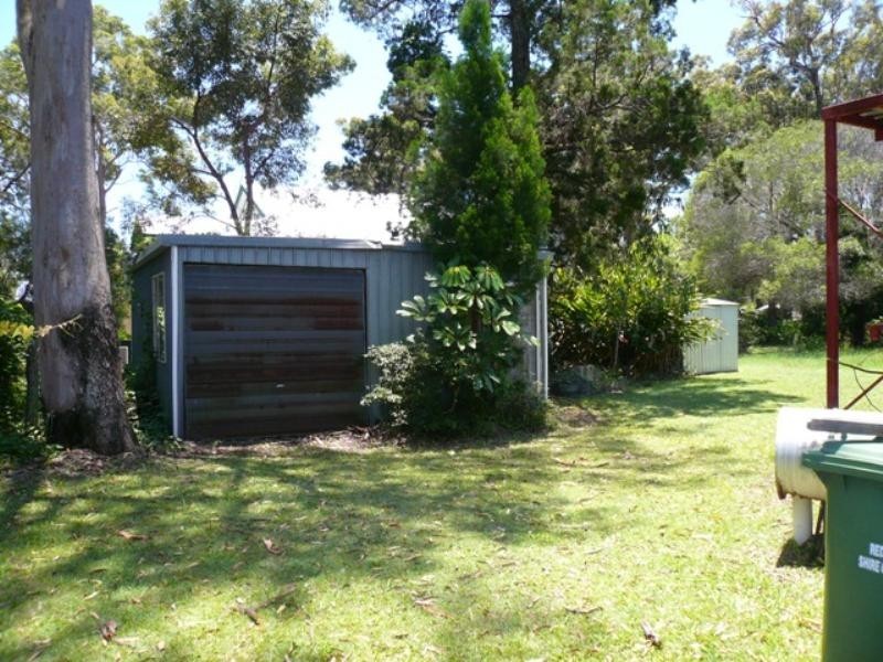 9 Dalpura Street, Macleay Island QLD 4184