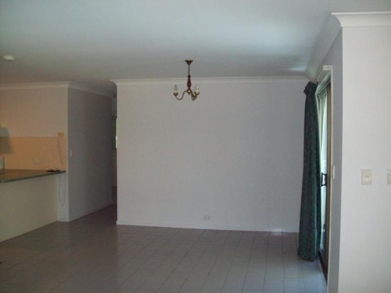 5 Noon-Muckle Street, Macleay Island QLD 4184