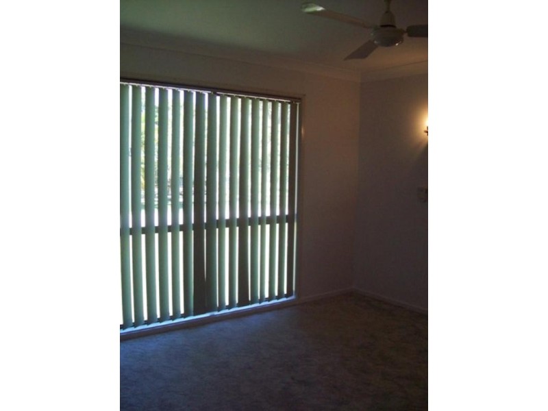 5 Noon-Muckle Street, Macleay Island QLD 4184