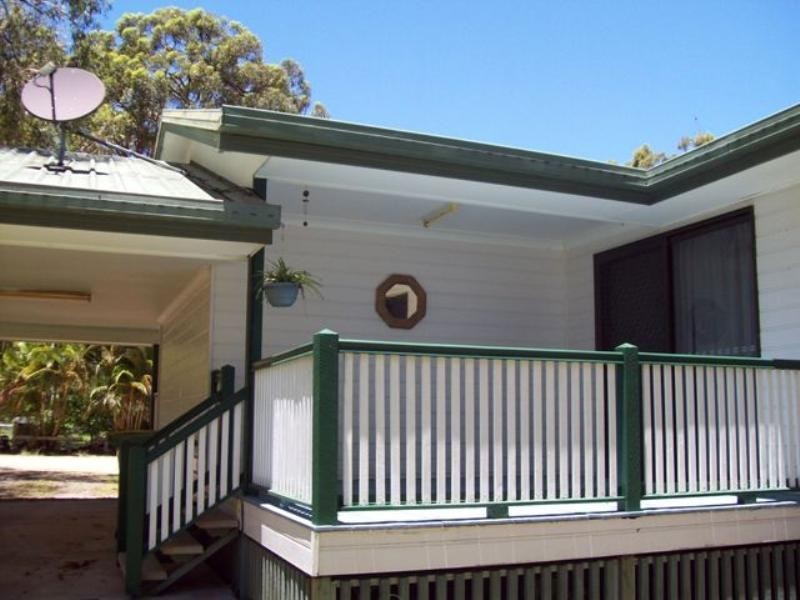 5 Noon-Muckle Street, Macleay Island QLD 4184