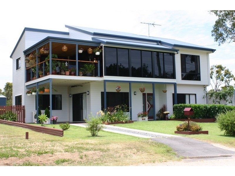 48 Barramundi Street, Macleay Island QLD 4184