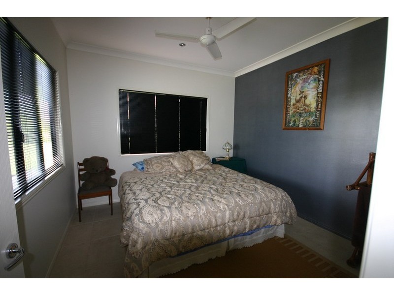 48 Barramundi Street, Macleay Island QLD 4184