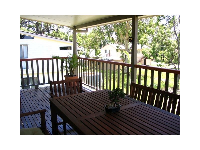 10 Ilya, Macleay Island QLD 4184