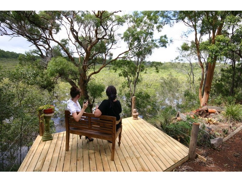 8 Calm Waters Crescent, Perulpa Island QLD 4184