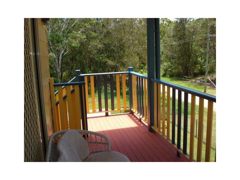 192 Lucas Drive, Lamb Island QLD 4184