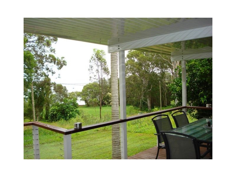 35 Tina Avenue, Lamb Island QLD 4184