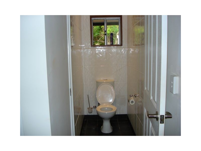 35 Tina Avenue, Lamb Island QLD 4184