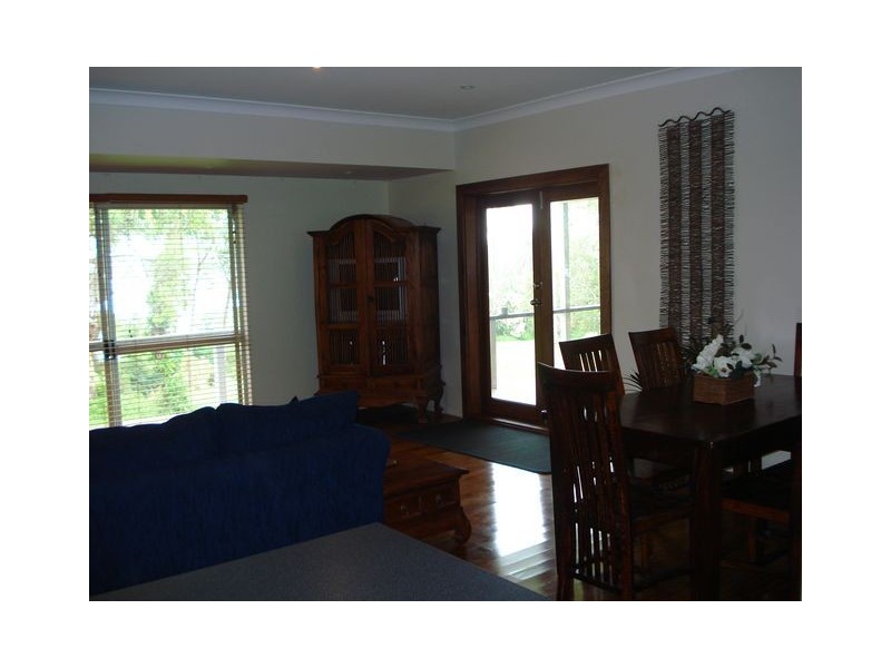 35 Tina Avenue, Lamb Island QLD 4184