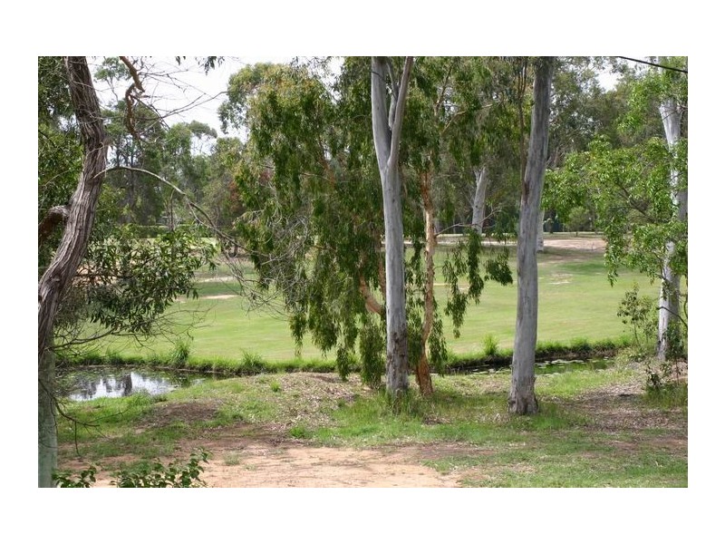 8-10 Gordon Road, Macleay Island QLD 4184