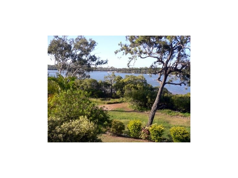 60 The Espanade, Karragarra Island QLD 4184