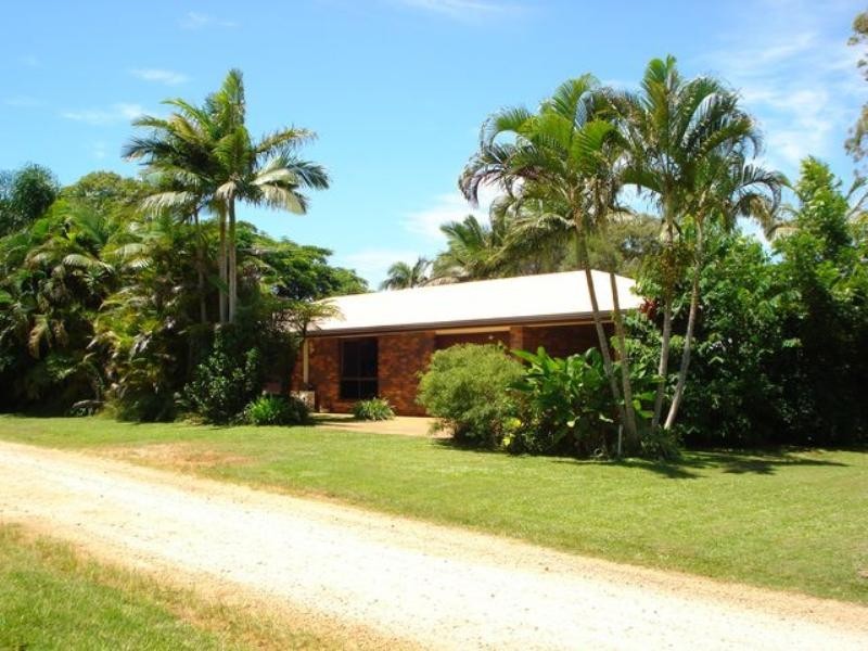 2 Michael Avenue, Lamb Island QLD 4184