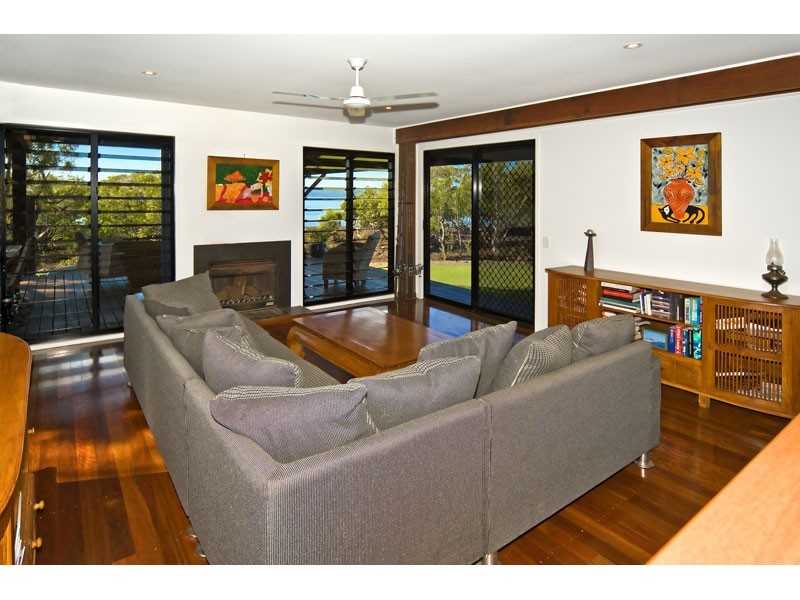 50 Coorong Street, Macleay Island QLD 4184
