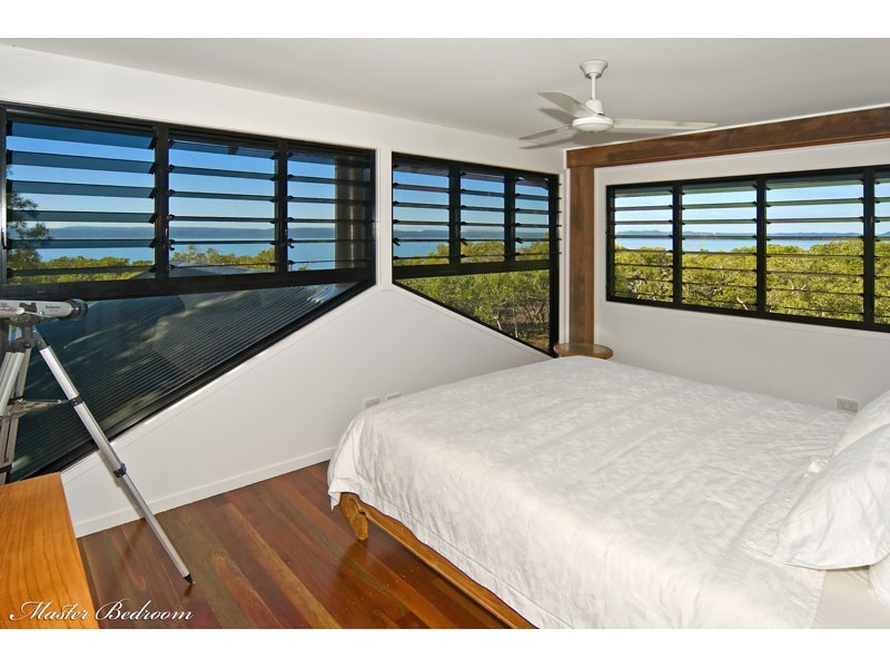 50 Coorong Street, Macleay Island QLD 4184