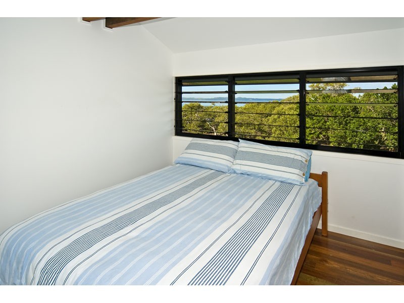 50 Coorong Street, Macleay Island QLD 4184