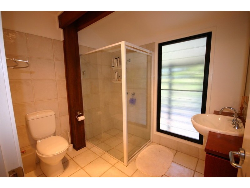 50 Coorong Street, Macleay Island QLD 4184