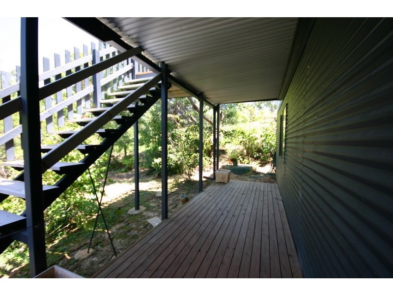 37 Scarborough Terrace, Macleay Island QLD 4184