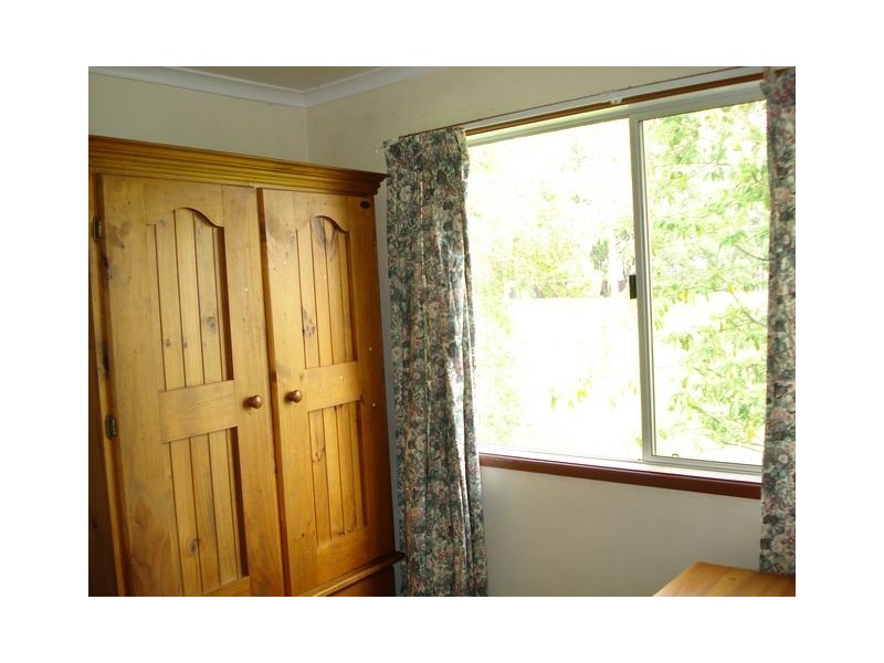 66 Lucas Drive, Lamb Island QLD 4184