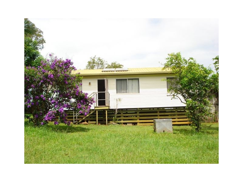 66 Lucas Drive, Lamb Island QLD 4184