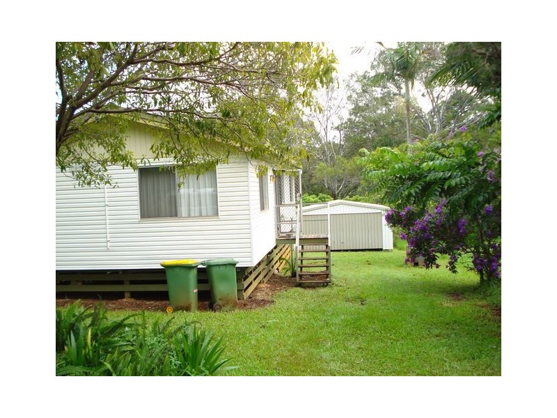 66 Lucas Drive, Lamb Island QLD 4184