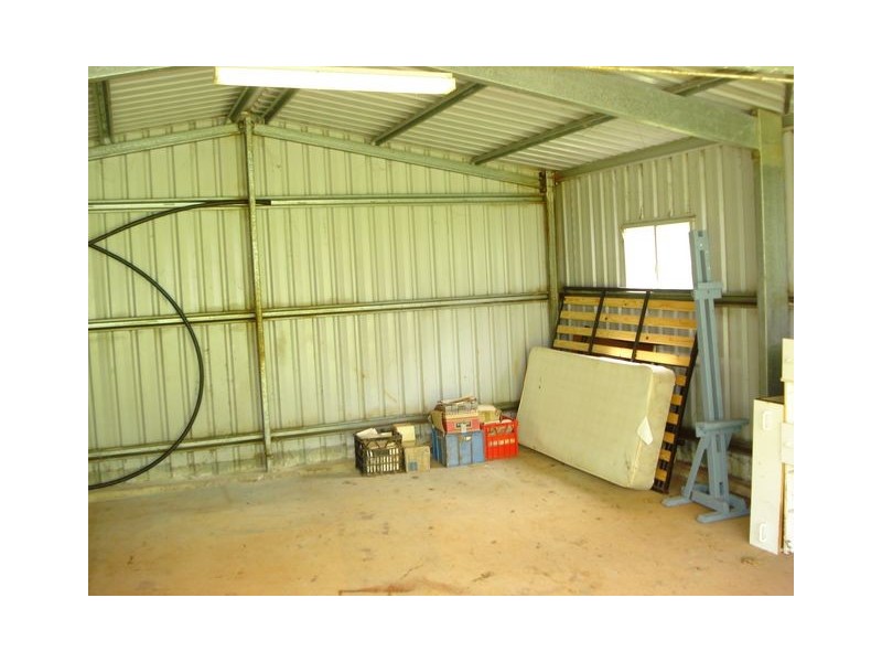 66 Lucas Drive, Lamb Island QLD 4184