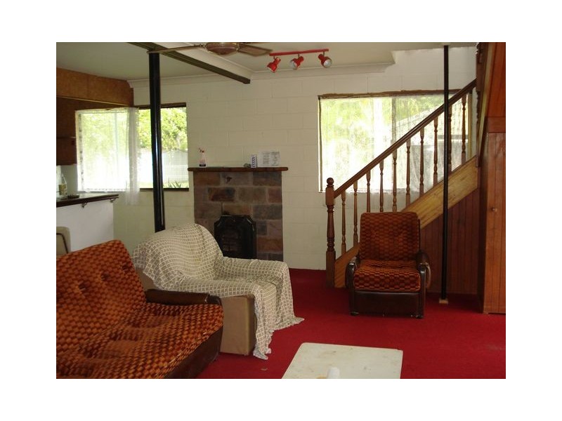 40 Cresthaven, Lamb Island QLD 4184