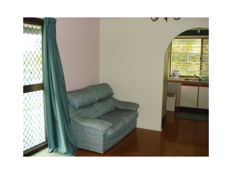 40 Cresthaven, Lamb Island QLD 4184