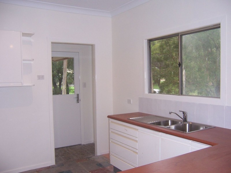 22 Tingara Street, Macleay Island QLD 4184