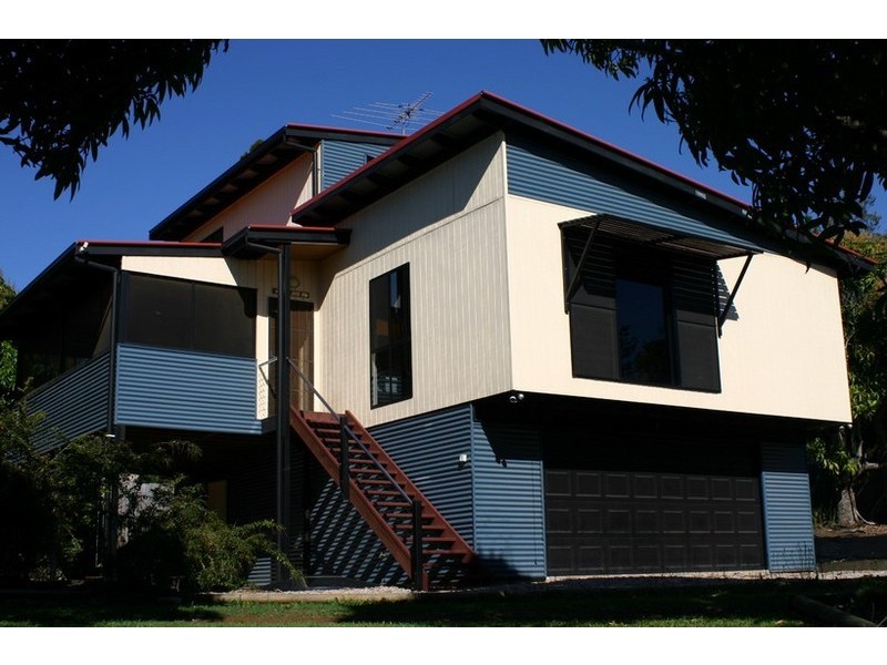 4 Quail Place, Macleay Island QLD 4184