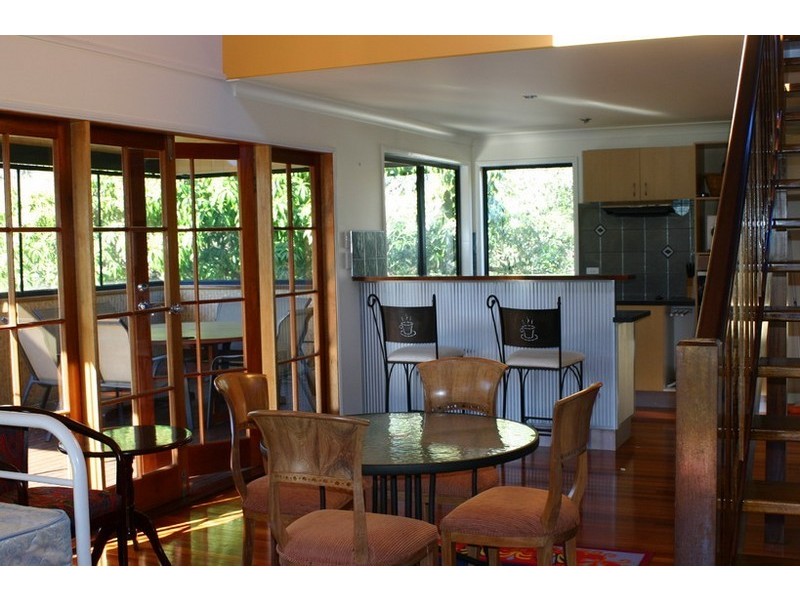 4 Quail Place, Macleay Island QLD 4184