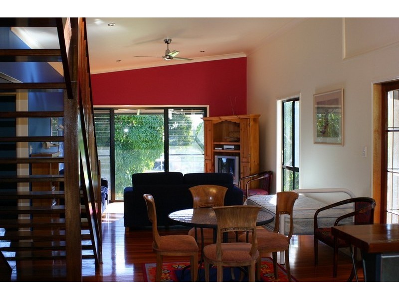 4 Quail Place, Macleay Island QLD 4184