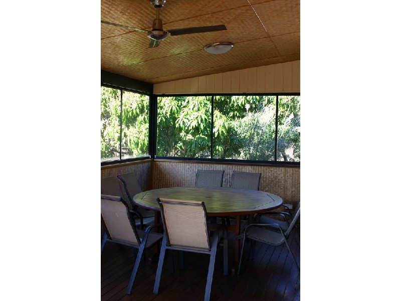 4 Quail Place, Macleay Island QLD 4184