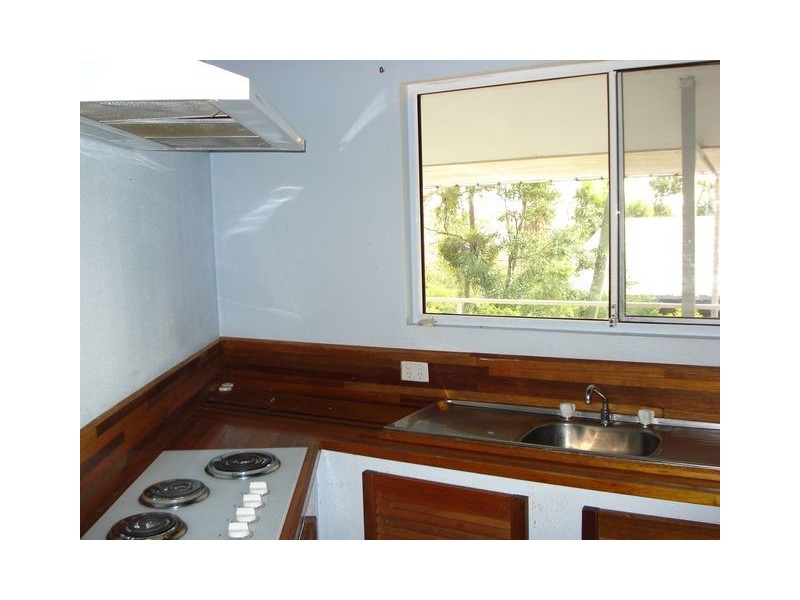 21 Michael Avenue, Lamb Island QLD 4184