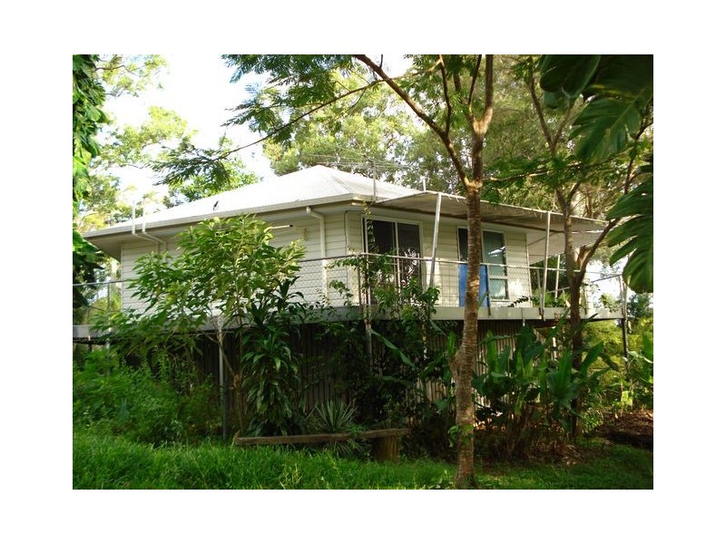 21 Michael Avenue, Lamb Island QLD 4184