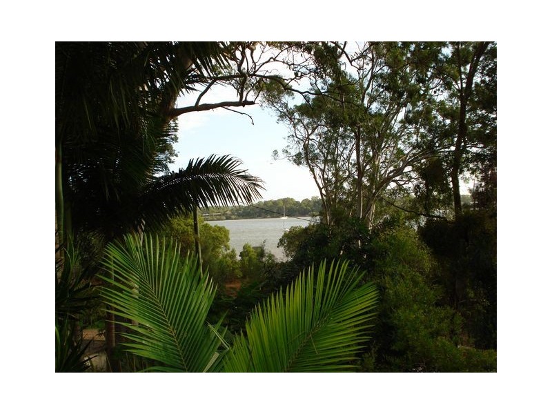 21 Michael Avenue, Lamb Island QLD 4184