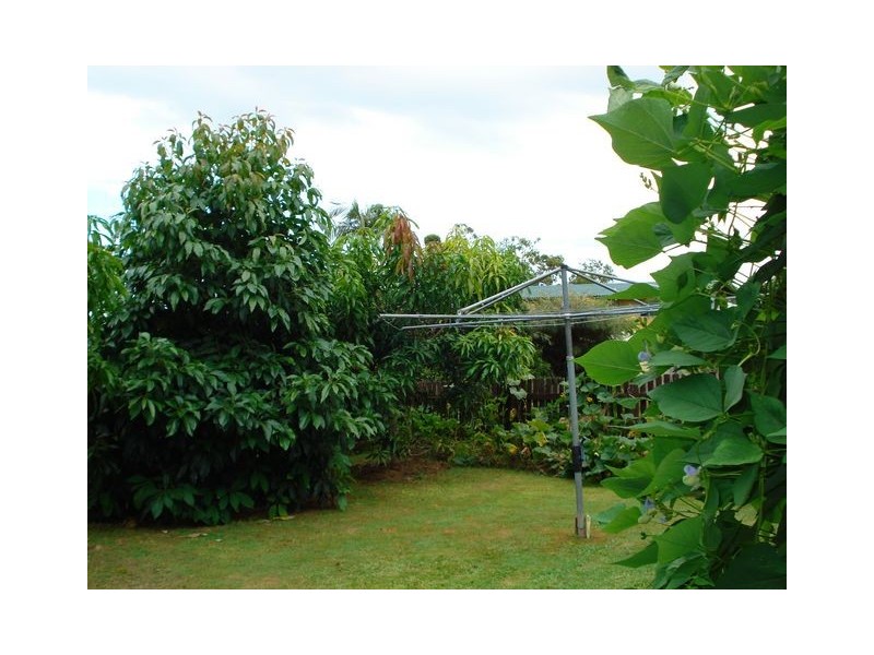 12 Shelly Crescent, Lamb Island QLD 4184