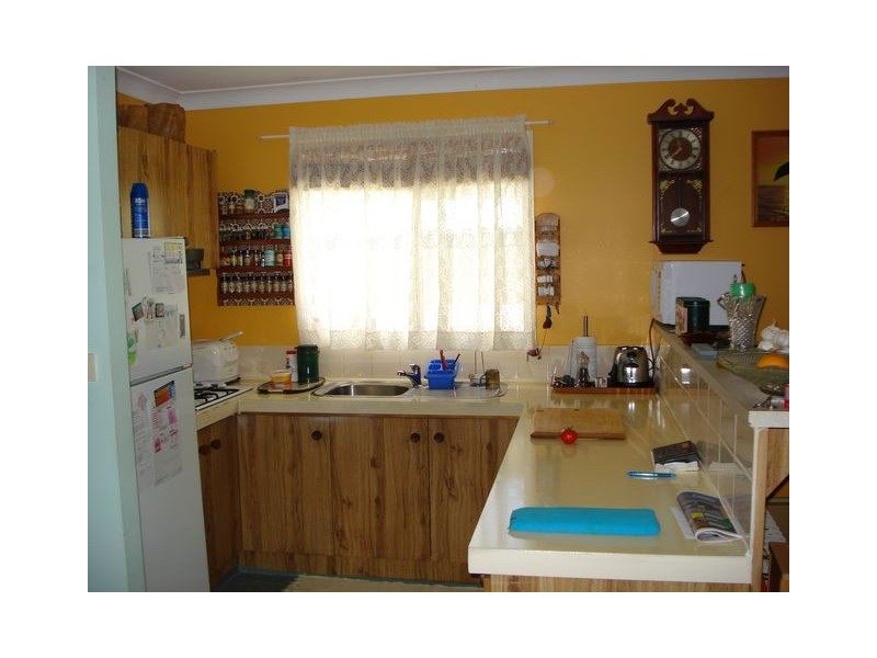 2 Belar Street, Lamb Island QLD 4184