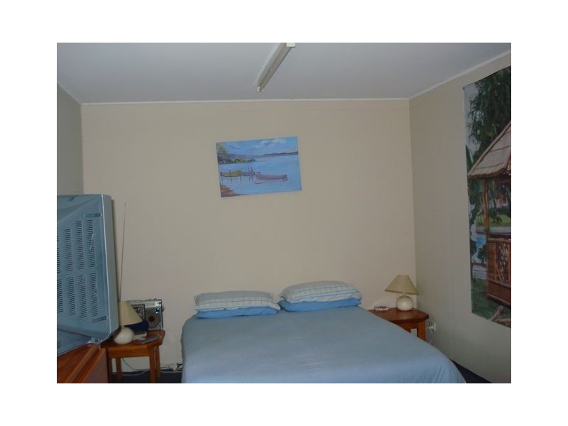 17 Halcyon Street, Lamb Island QLD 4184