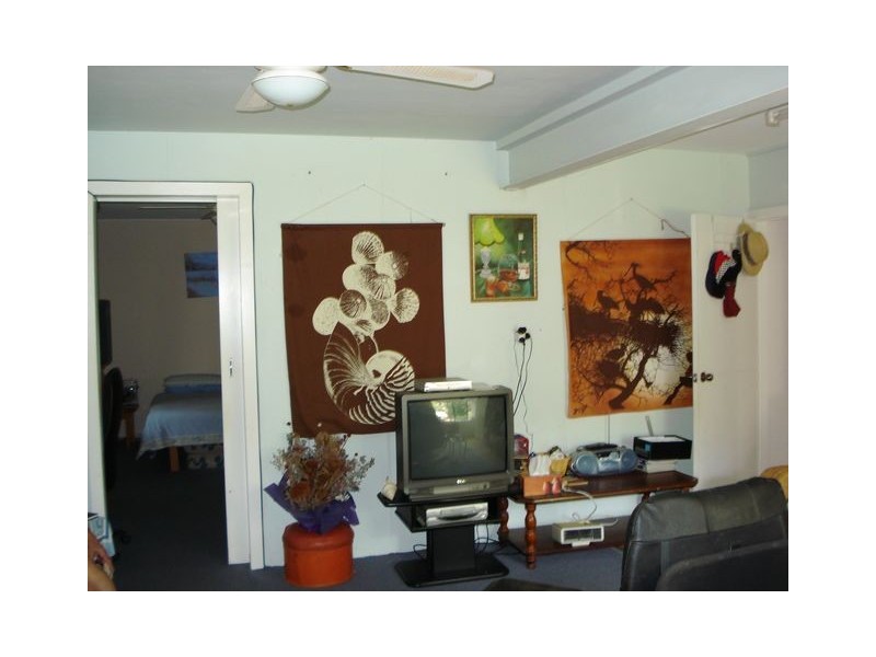 17 Halcyon Street, Lamb Island QLD 4184