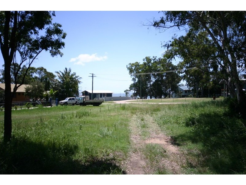 31 Tingara Street, Macleay Island QLD 4184