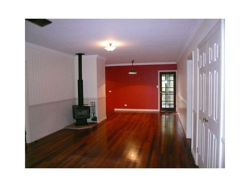 28 Vine, Macleay Island QLD 4184