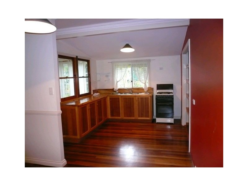 28 Vine, Macleay Island QLD 4184