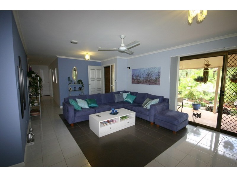 3 Barramundi Street, Macleay Island QLD 4184