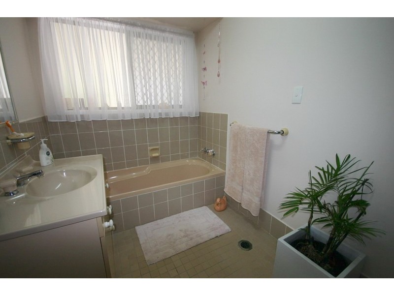 3 Barramundi Street, Macleay Island QLD 4184