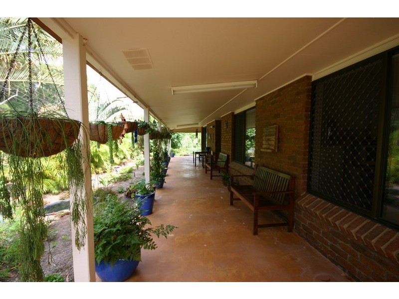 3 Barramundi Street, Macleay Island QLD 4184