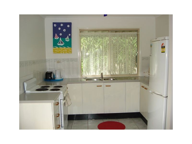 60 Treasure Island Avenue, Karragarra Island QLD 4184
